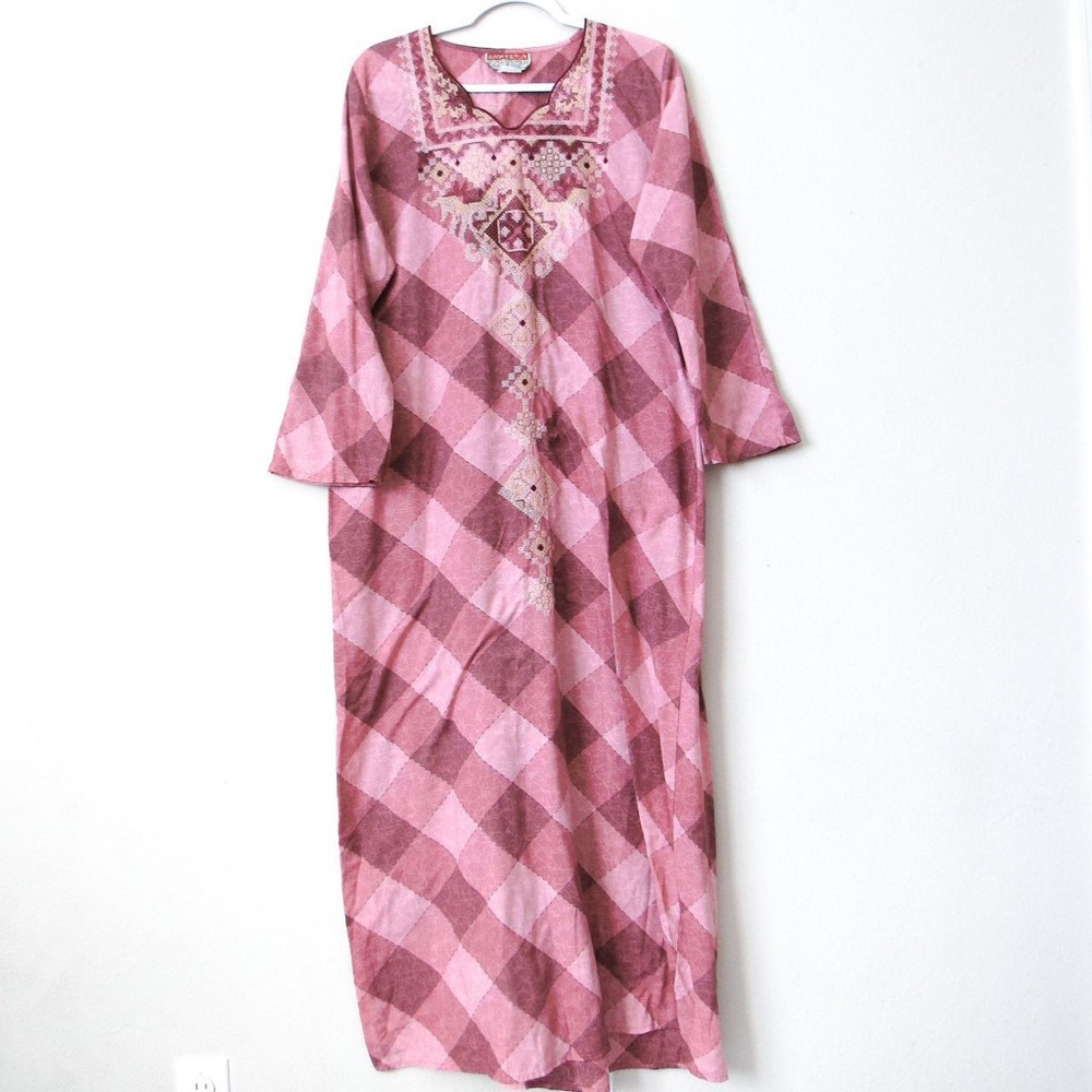 VINTAGE Lightweight Cotton Pink Embroidered Kaftan Dress Full Length Summer Maxi
